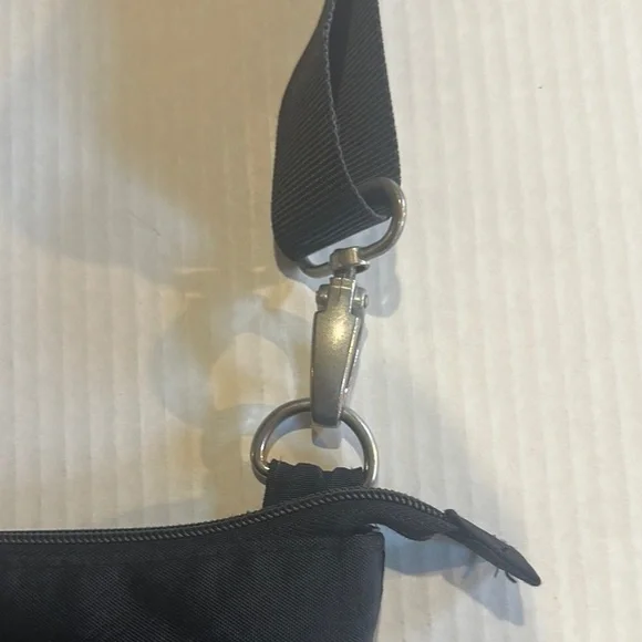 Baggallini Black Crossbody Bag w 4 front zippers back pocket adjustable strap - Picture 14 of 14